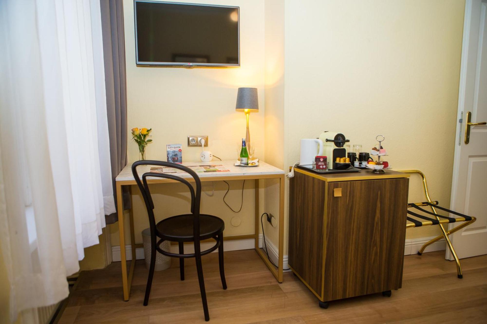 Private Comfort Stephansplatz - Self Check In فيينا المظهر الخارجي الصورة