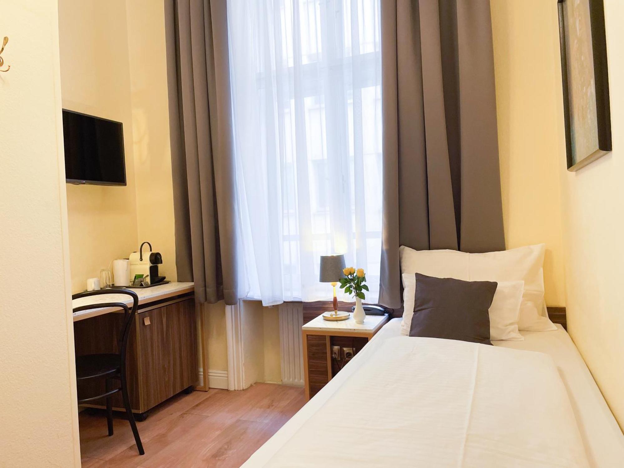 Private Comfort Stephansplatz - Self Check In فيينا المظهر الخارجي الصورة